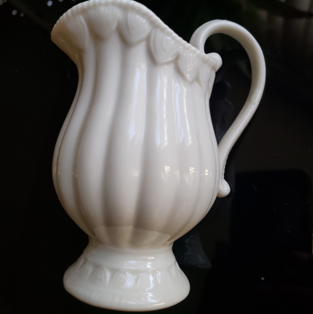 I. Godinger Ivory cream pitcher Beautiful